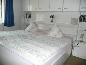 Haus Fredrich شقة باد بيلنغن